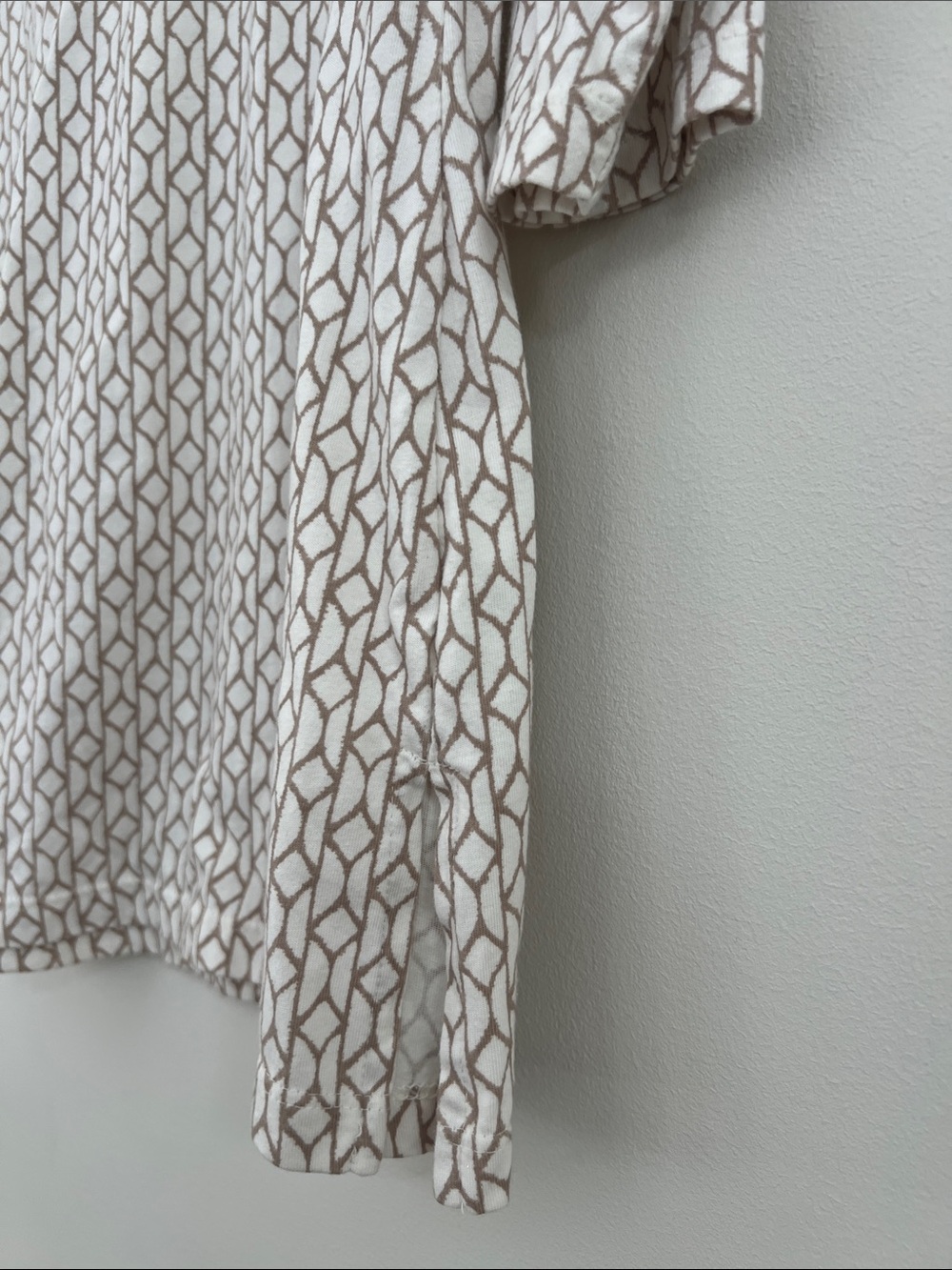 Coldwater Creek Cream Tunic with Tan Embroidered V-Detail - Picture 7 of 8